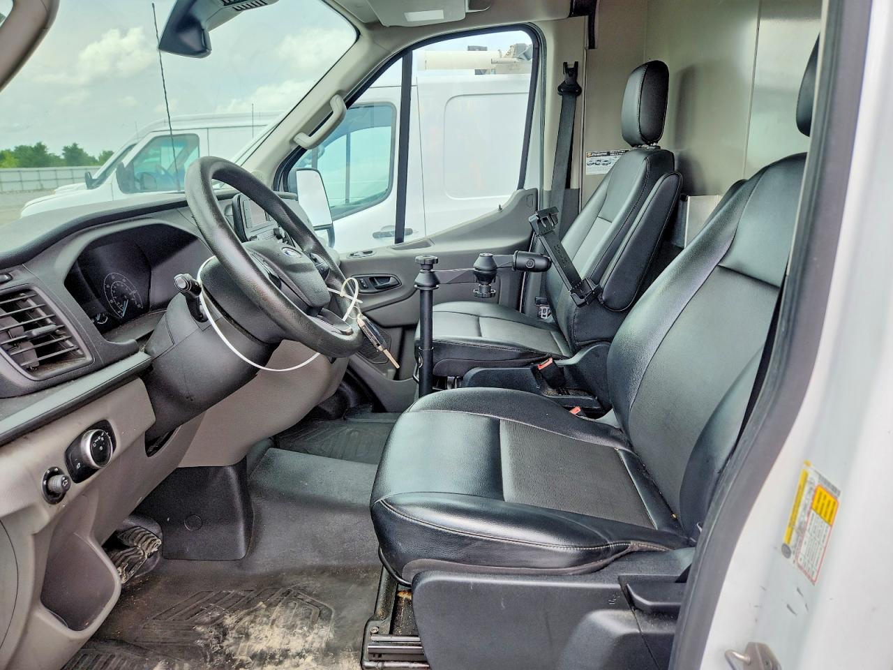 Ford Transit T-150