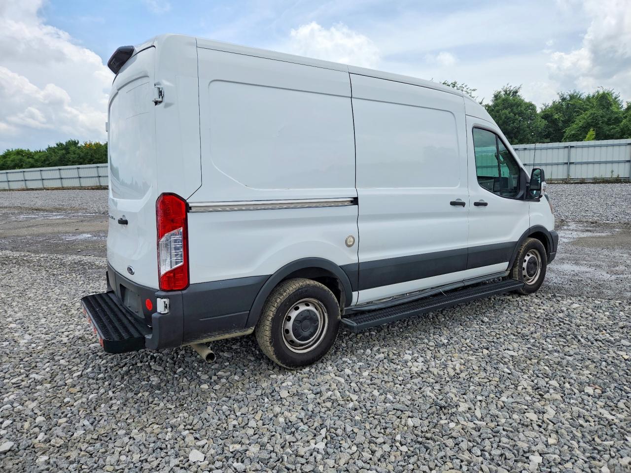 Ford Transit T-150