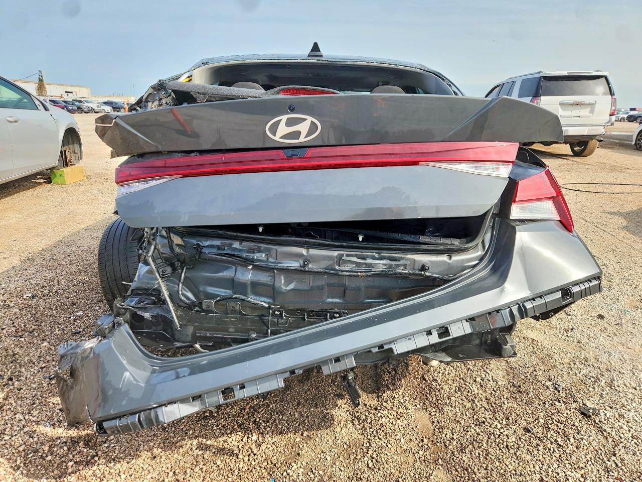 Hyundai ELANTRA Sel