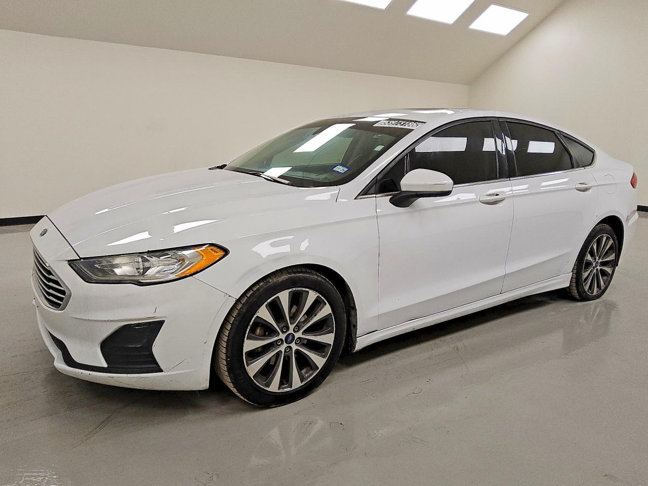 Salvage Ford Fusion Image