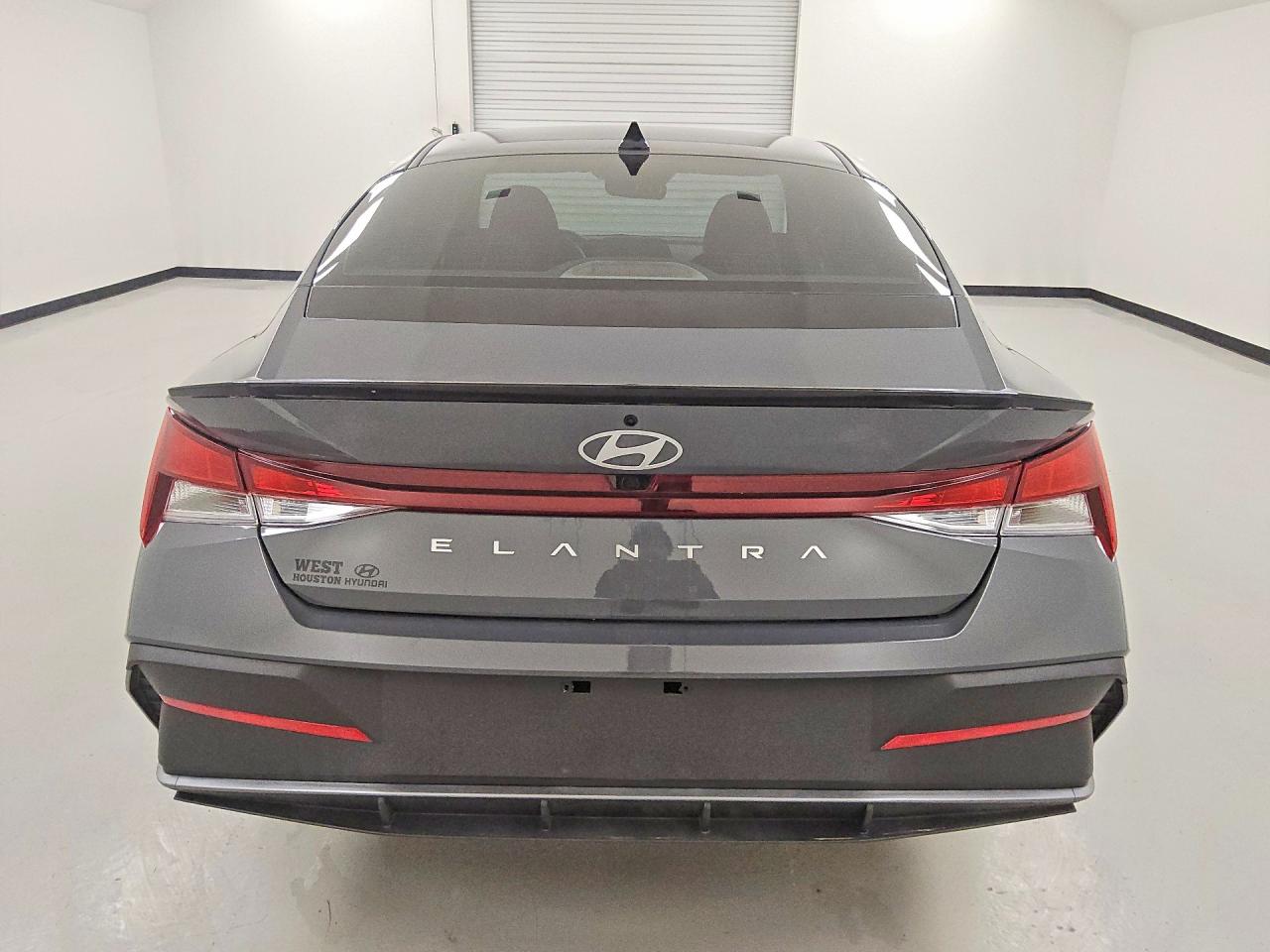 Hyundai ELANTRA Sel Sport
