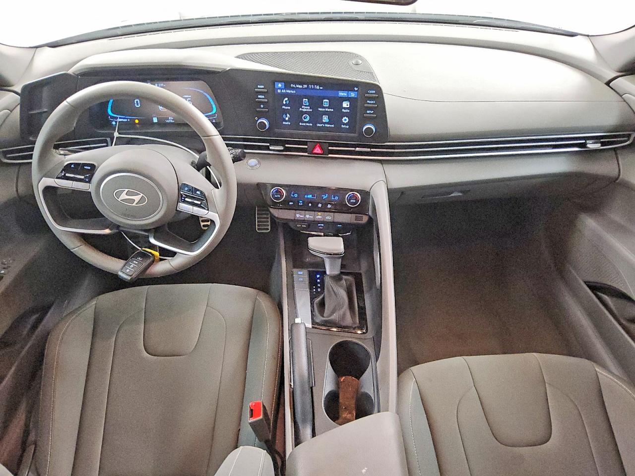 Hyundai ELANTRA Sel Sport
