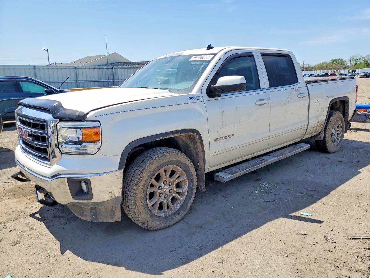Salvage GMC Sierra Image