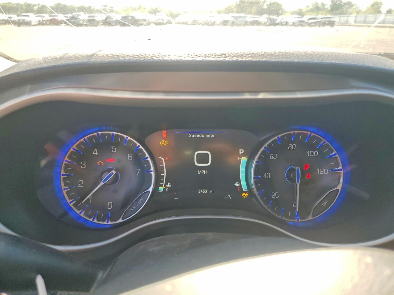 Chrysler Pacifica Select