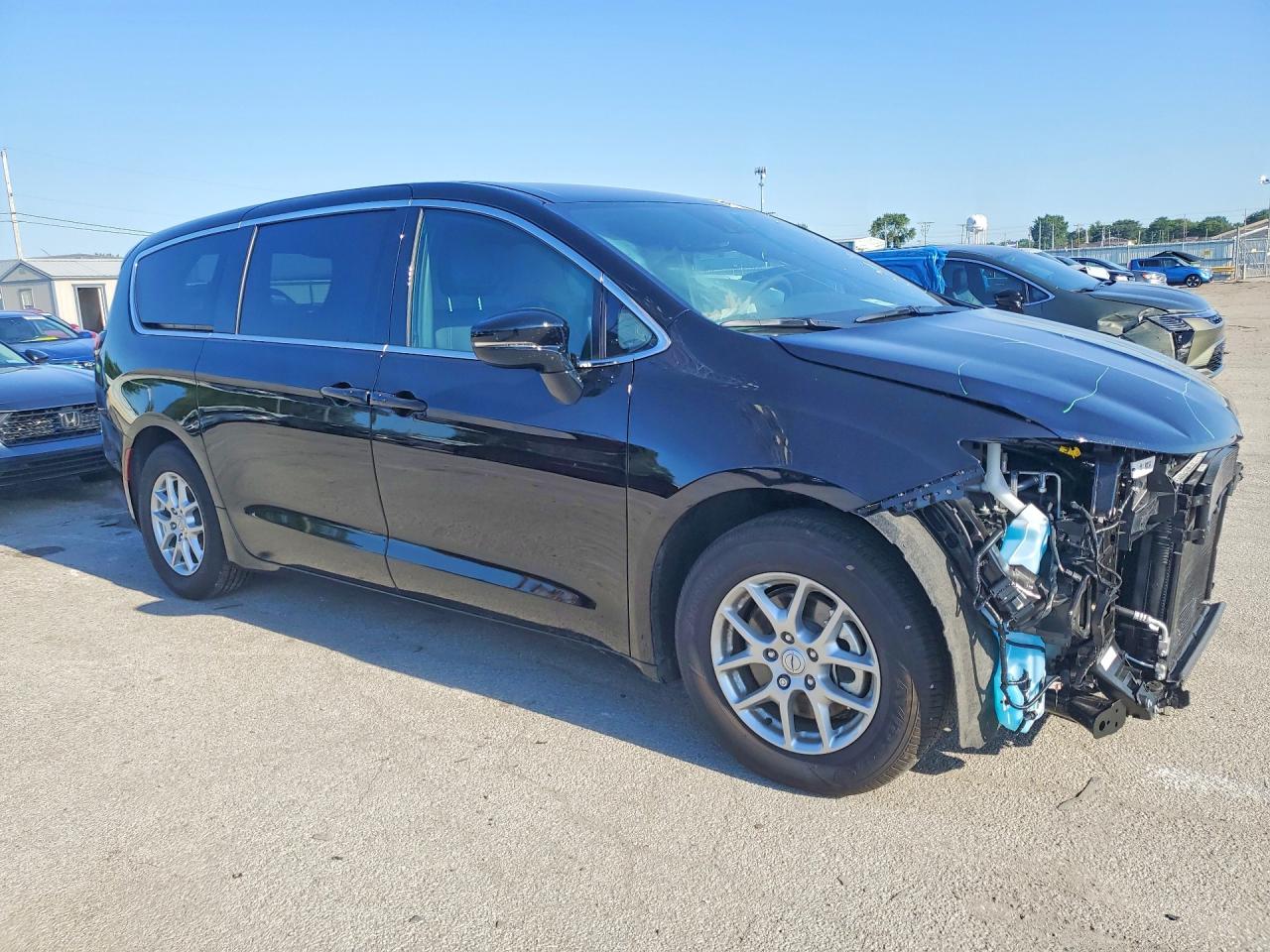 Chrysler Pacifica Select