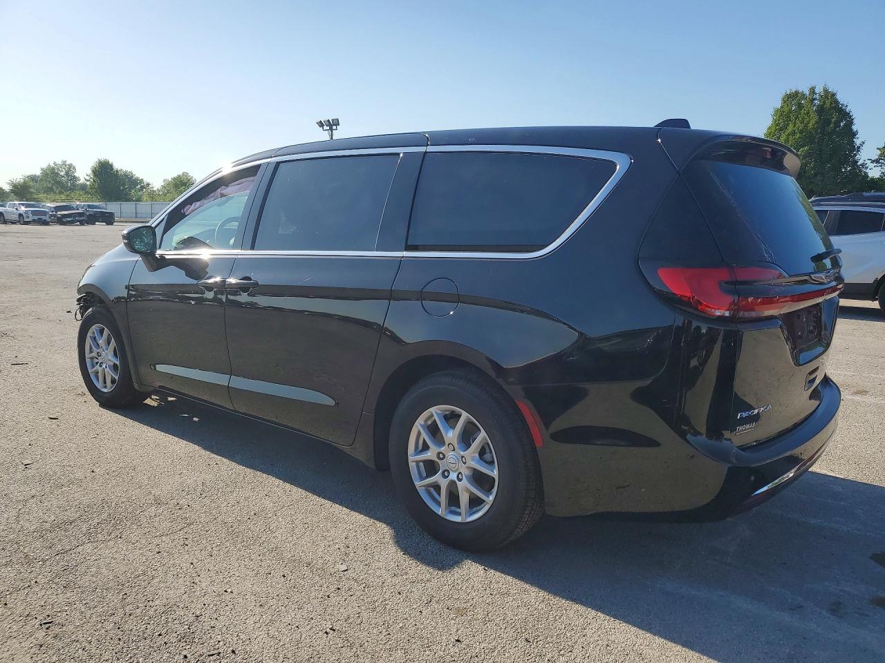Chrysler Pacifica Select