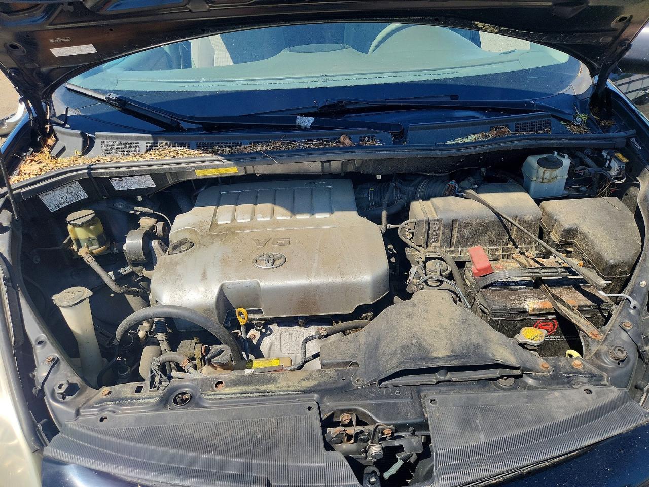 Toyota Sienna Le