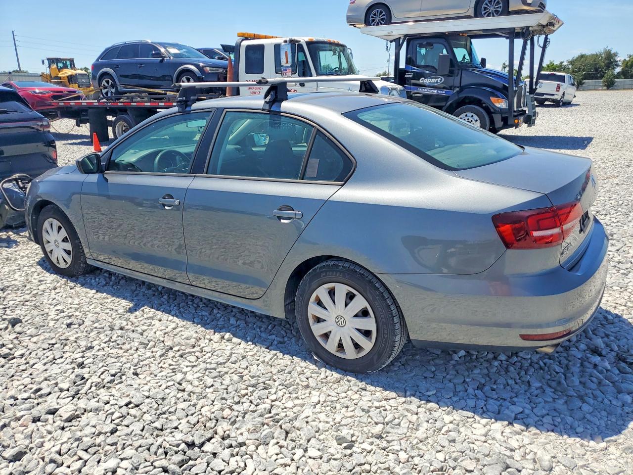 Volkswagen Jetta S