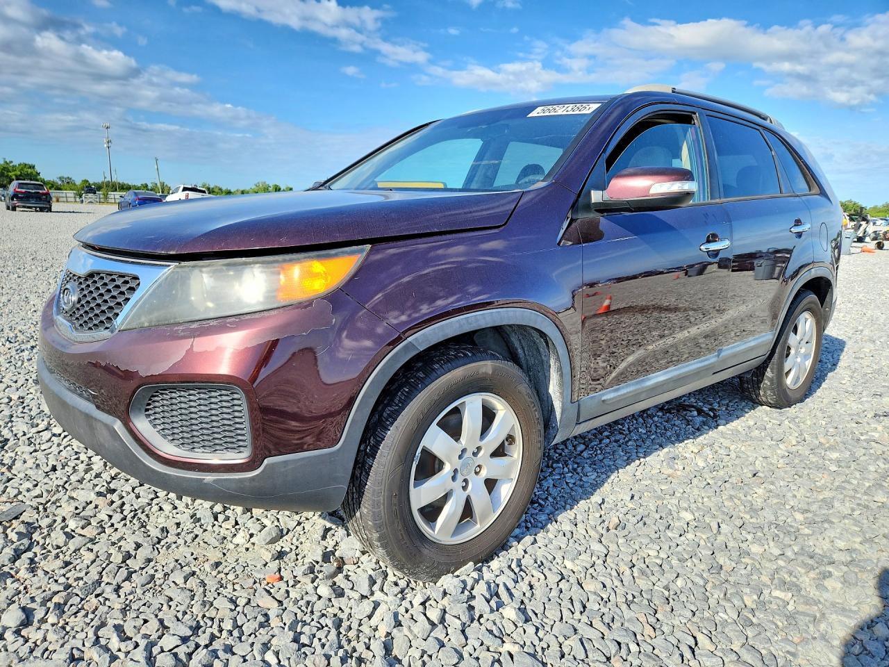 Salvage Kia Sorento Image