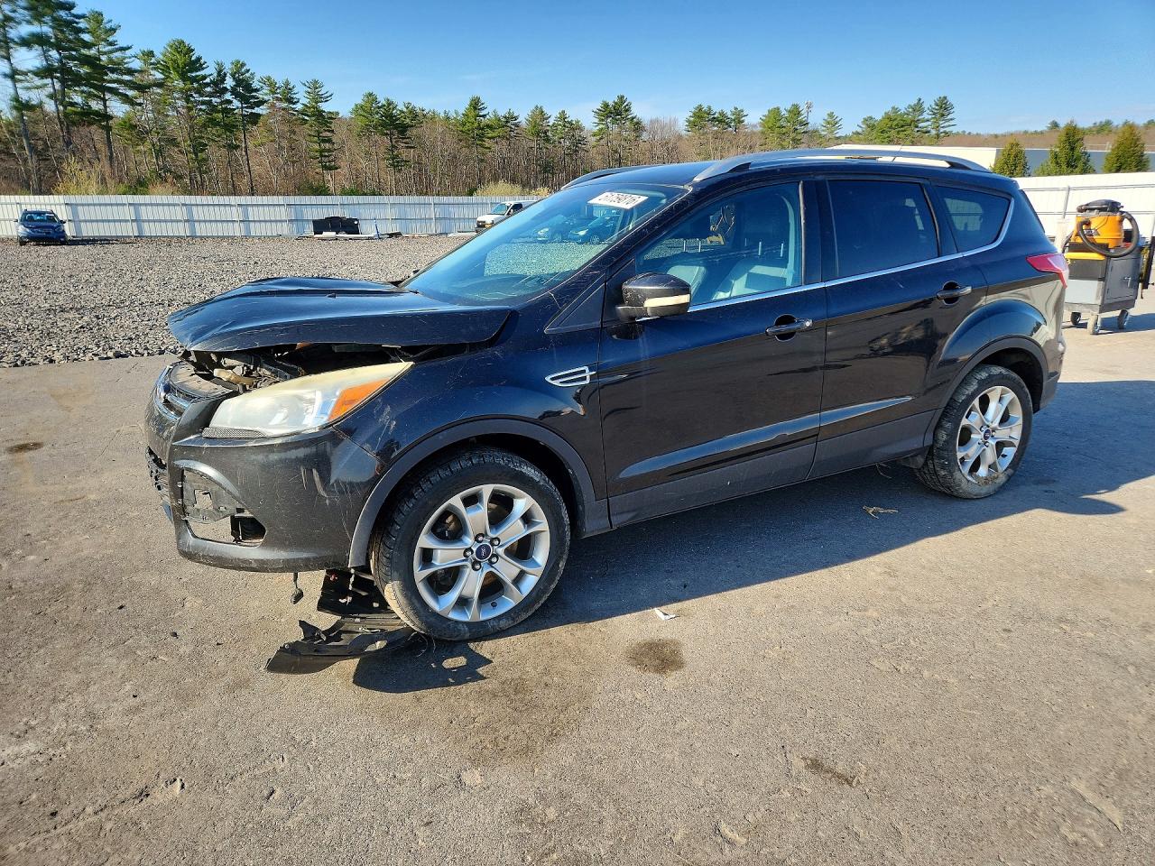 Salvage Ford Escape Image