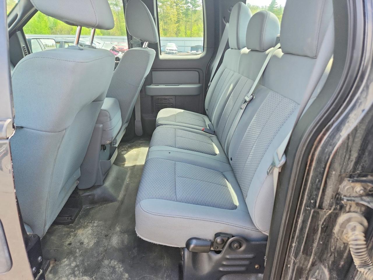 Ford F-150 Super Cab
