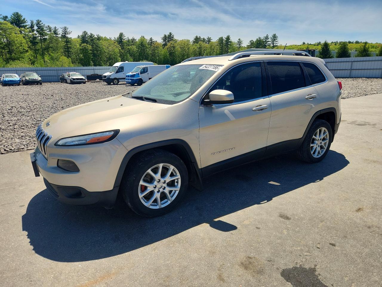 Salvage Jeep Cherokee Image
