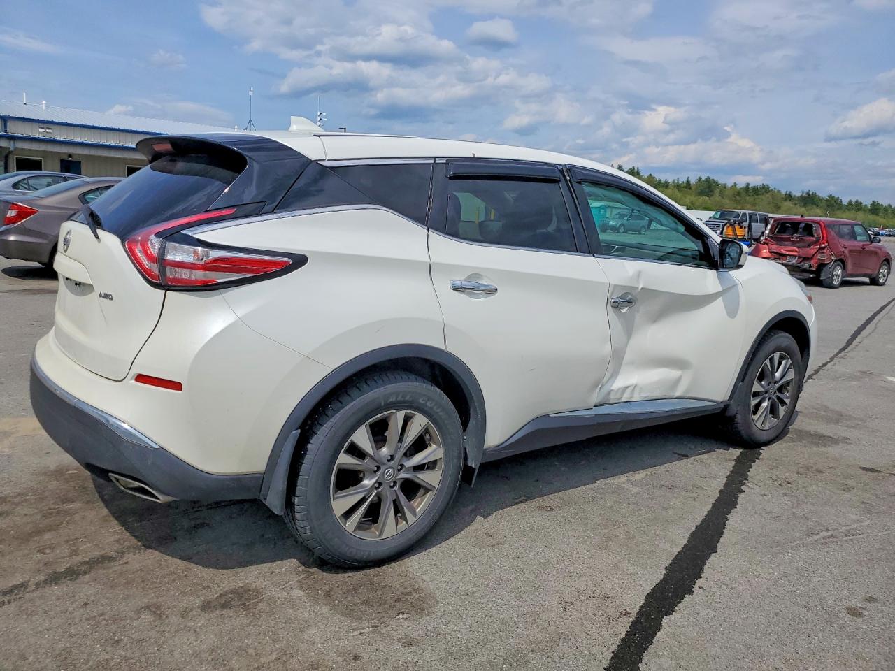 Nissan Murano S
