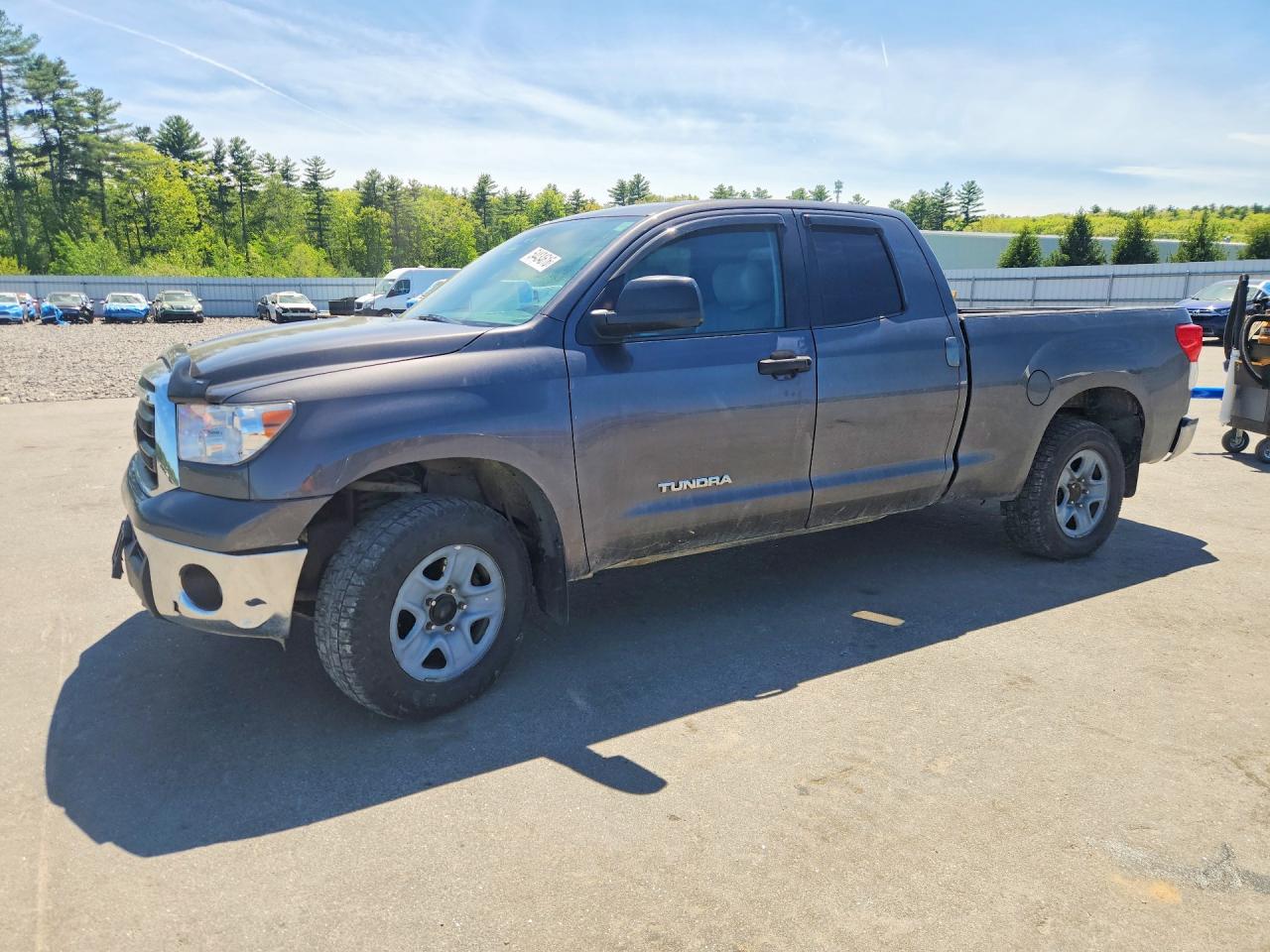 Salvage Toyota Tundra Image