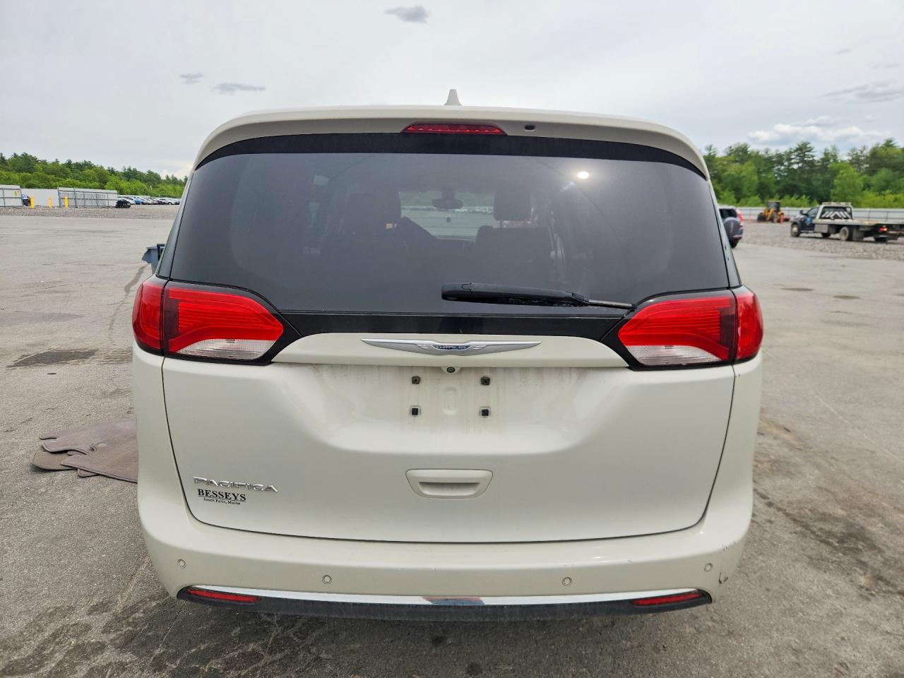 Chrysler Pacifica Touring L Plus