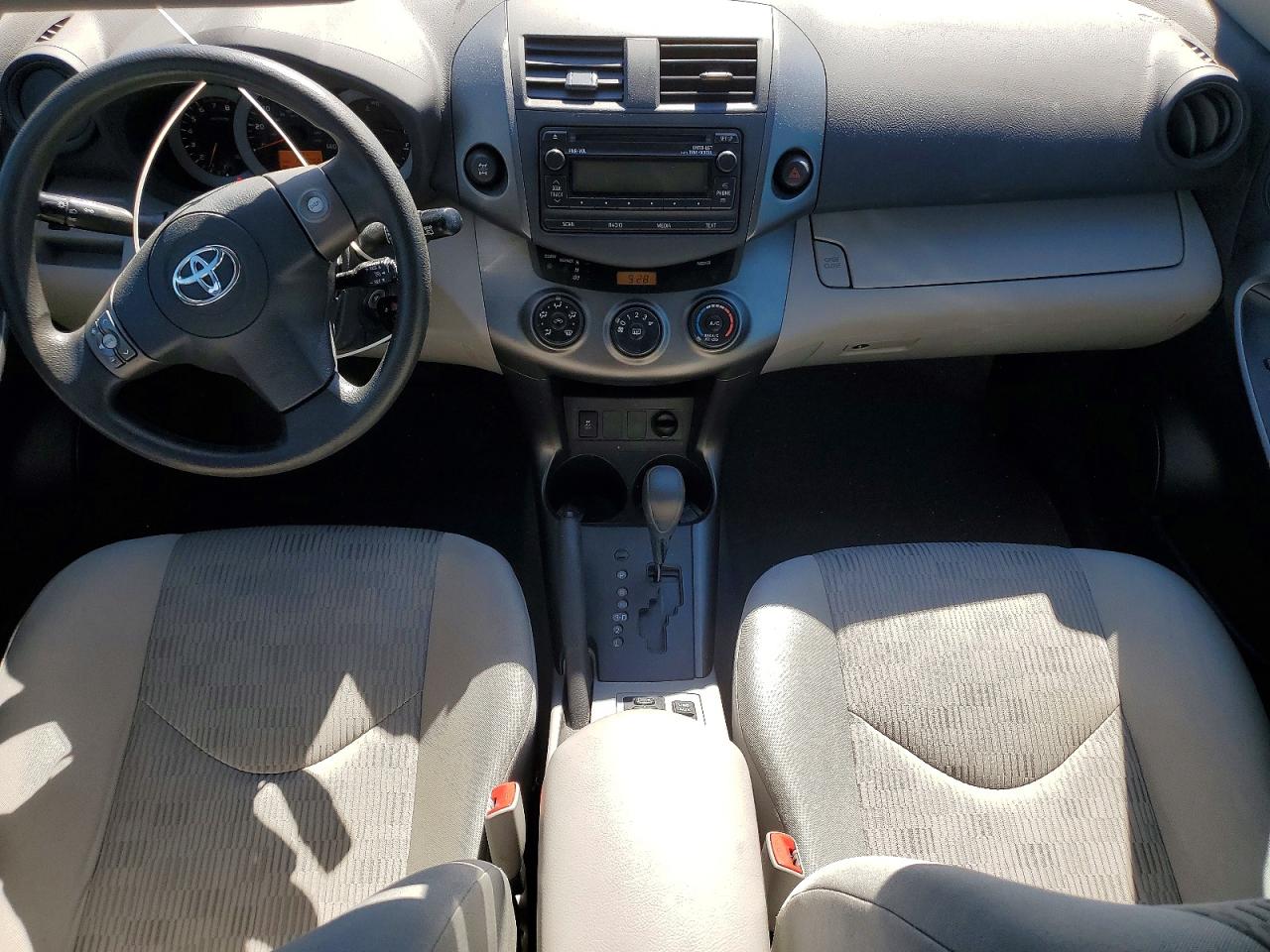 Toyota RAV4 Base