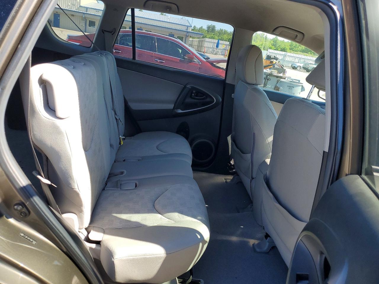 Toyota RAV4 Base