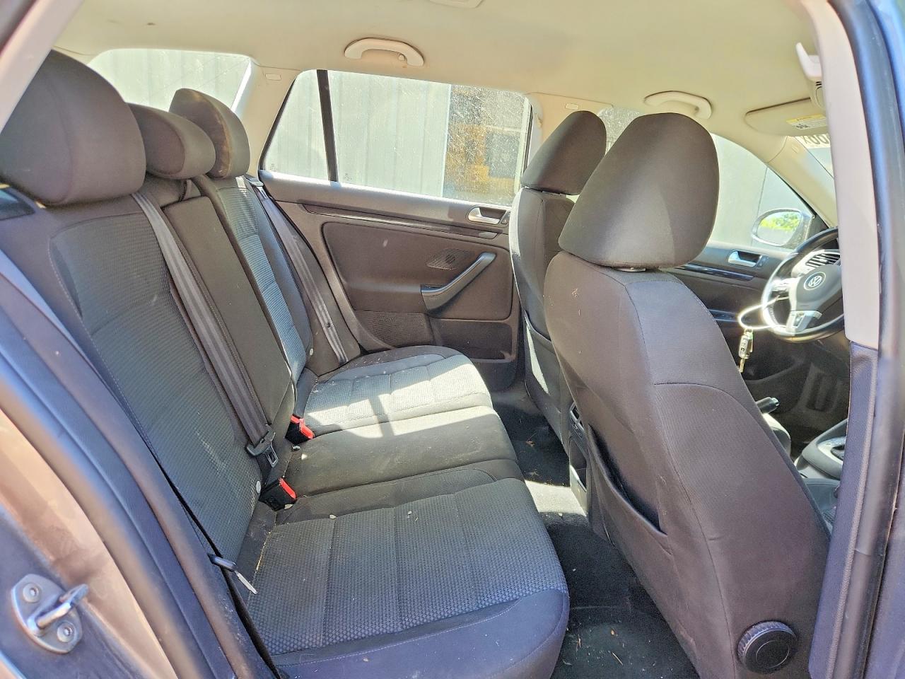 Volkswagen Jetta S