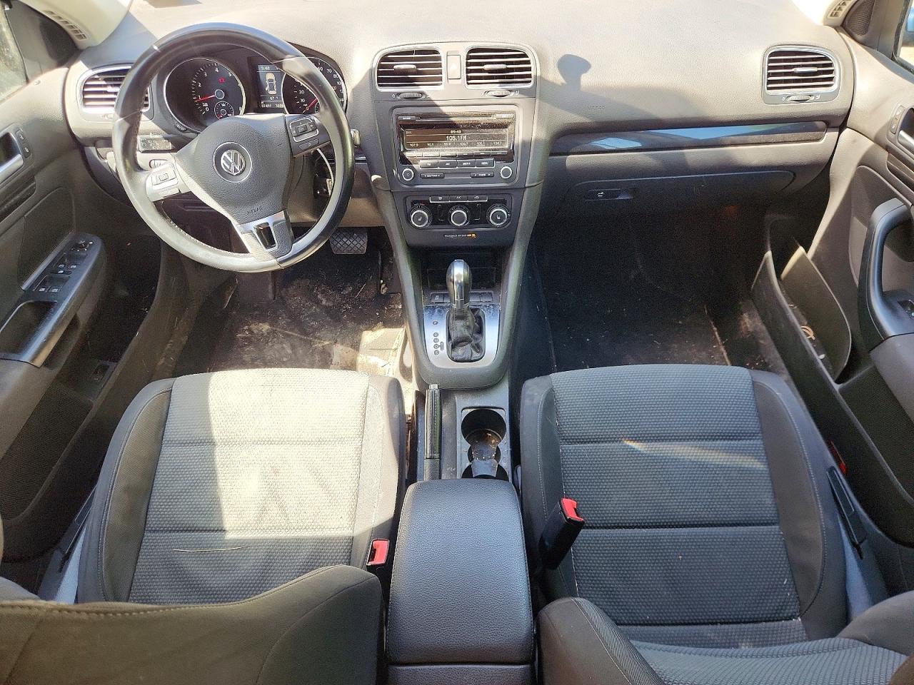 Volkswagen Jetta S