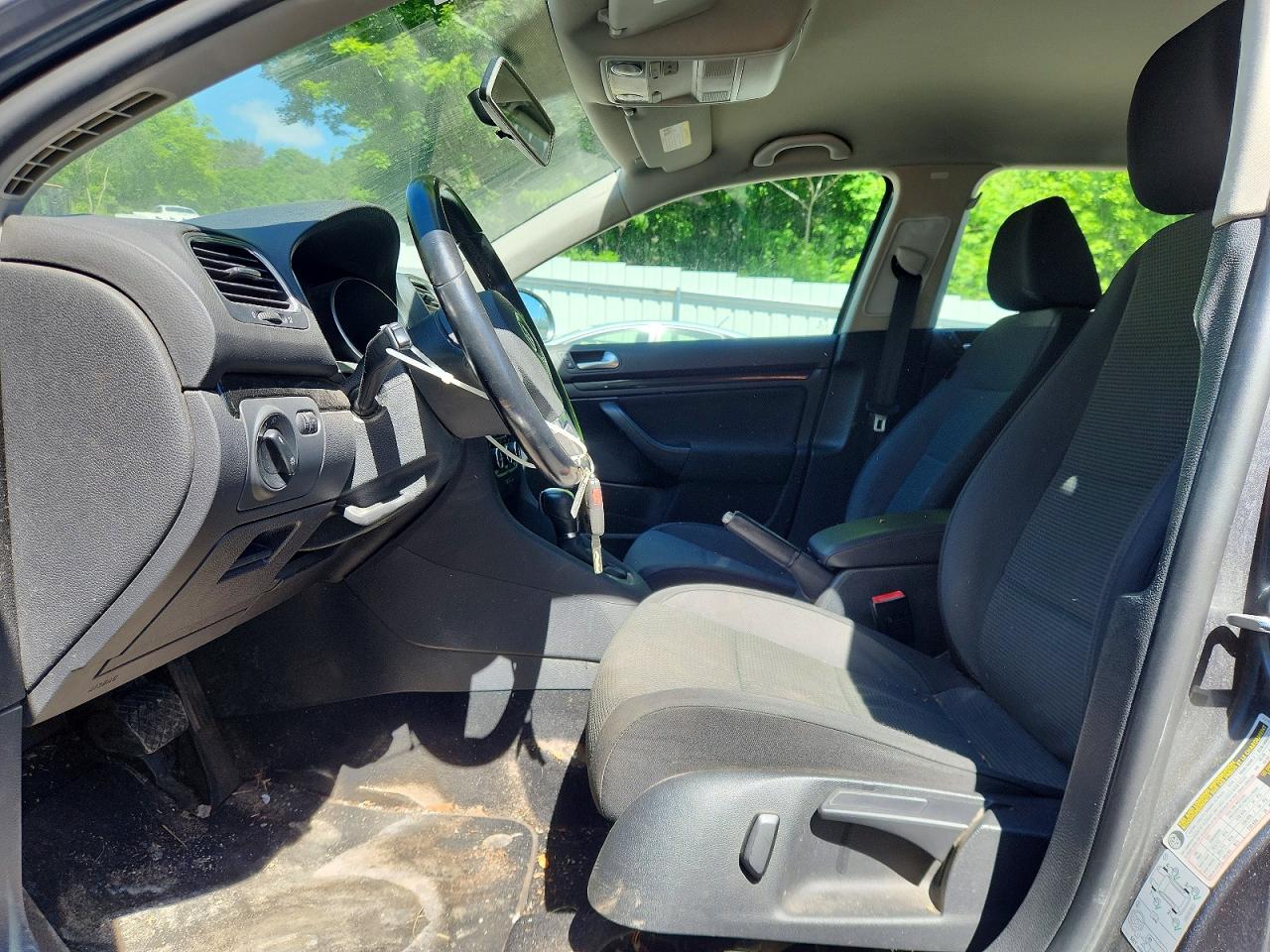 Volkswagen Jetta S