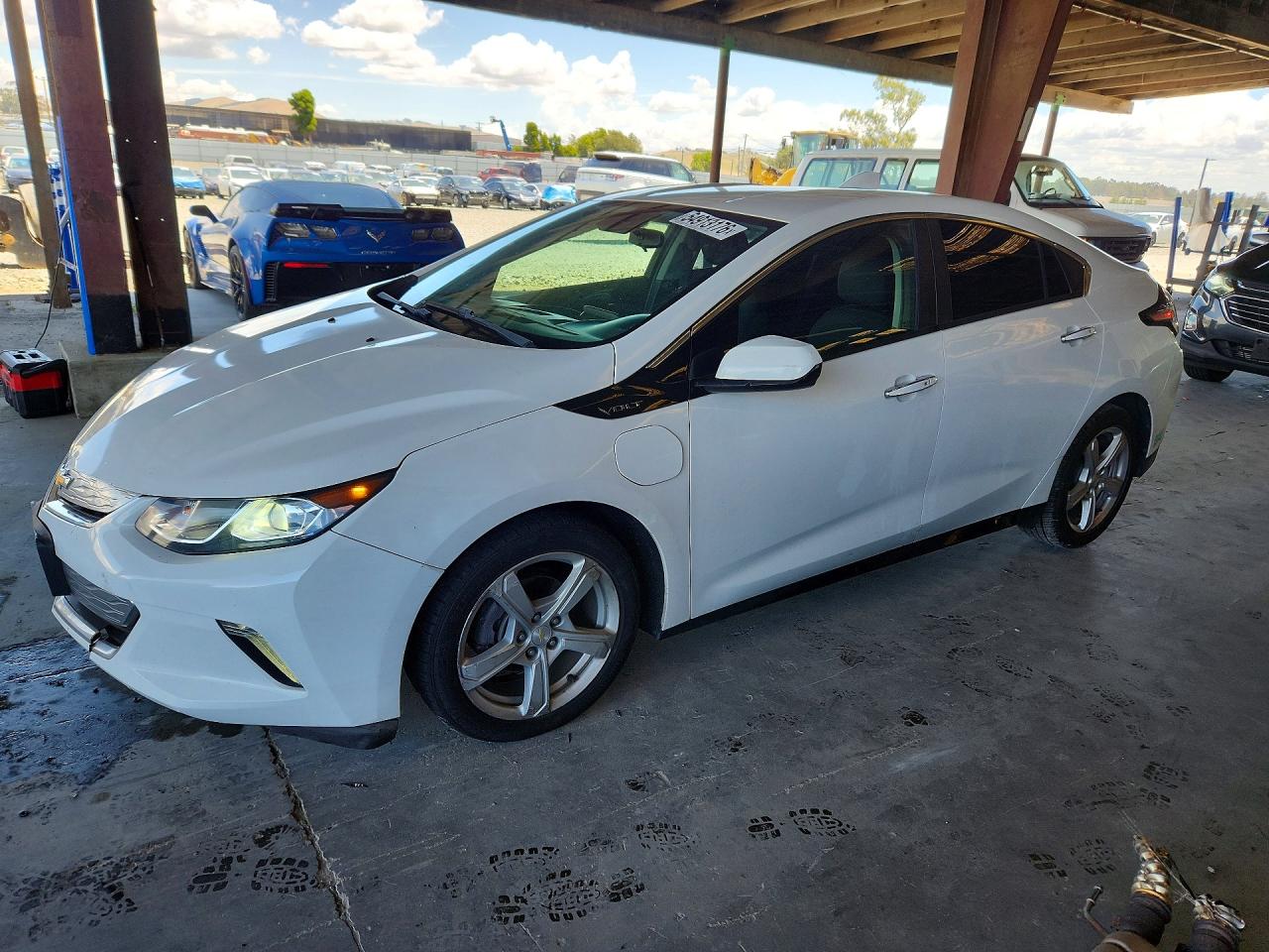 Salvage Chevrolet Volt Image