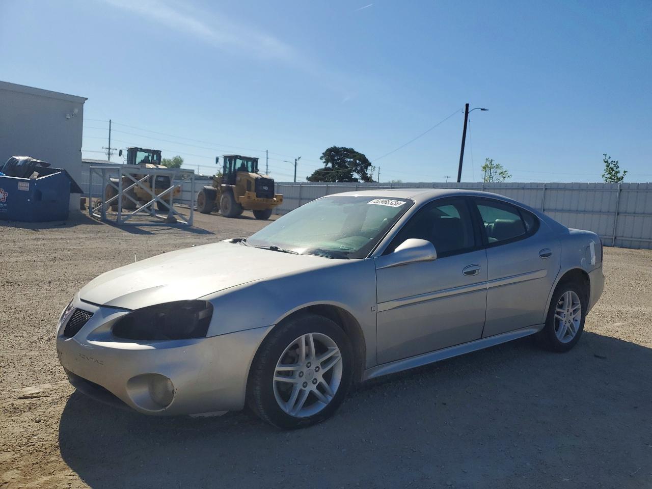 Salvage Pontiac Grandprix Image