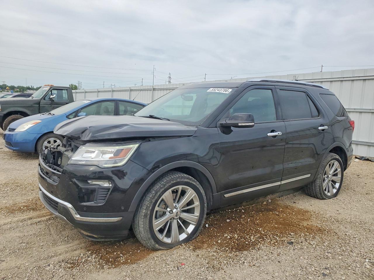 Salvage Ford Explorer Image