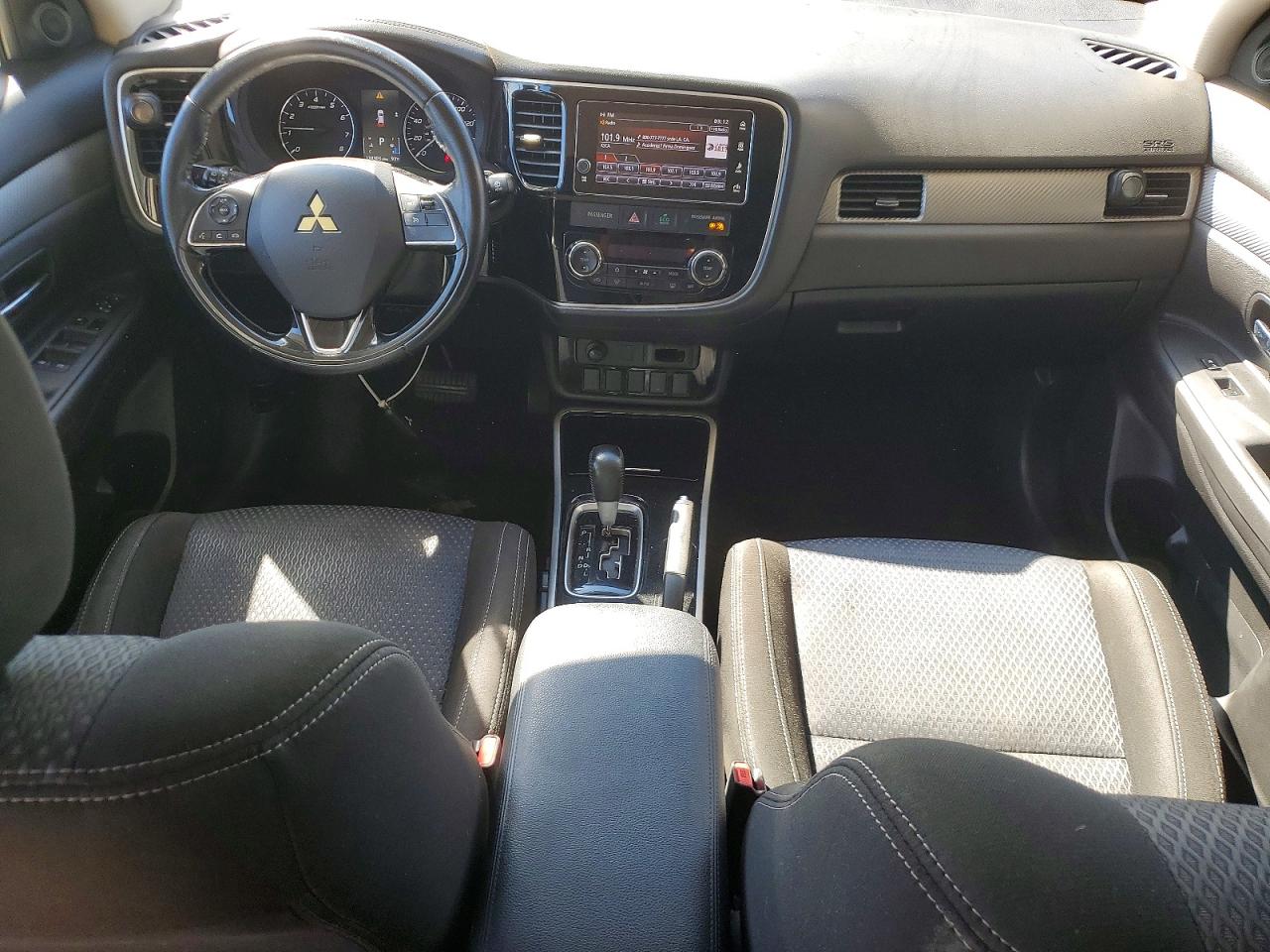 Mitsubishi Outlander Se