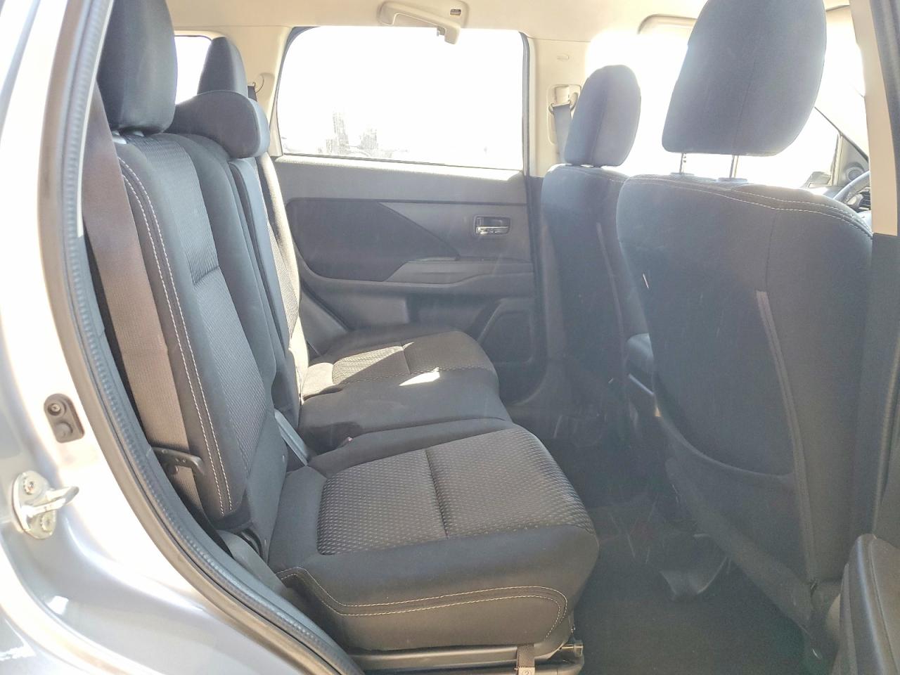 Mitsubishi Outlander Se
