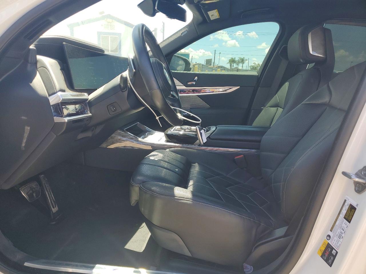 BMW i7 Edrive50