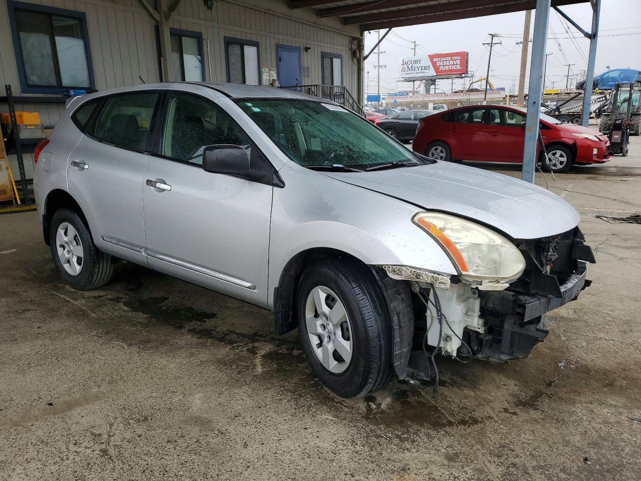 Nissan Rogue S