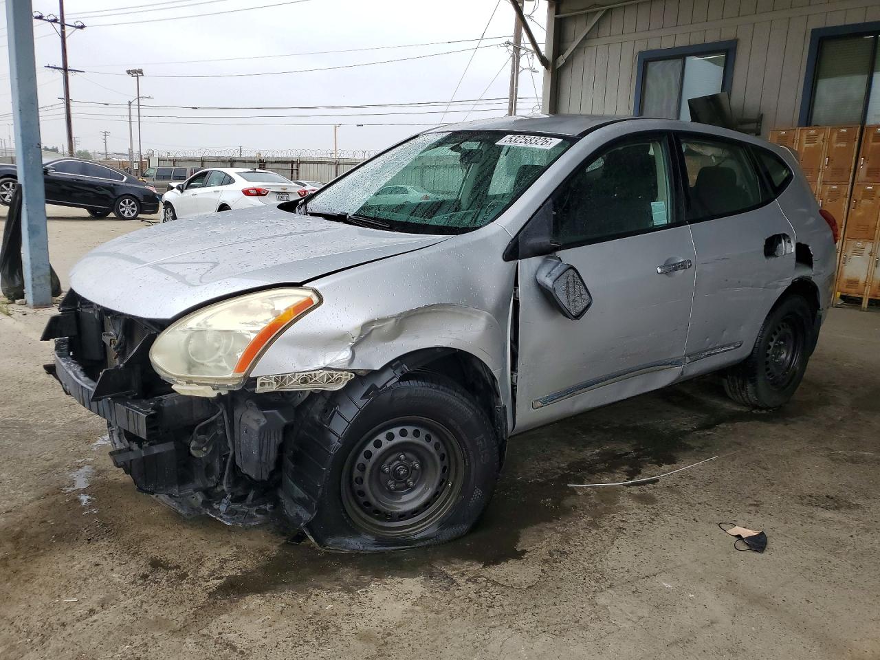 Salvage Nissan Rogue Image
