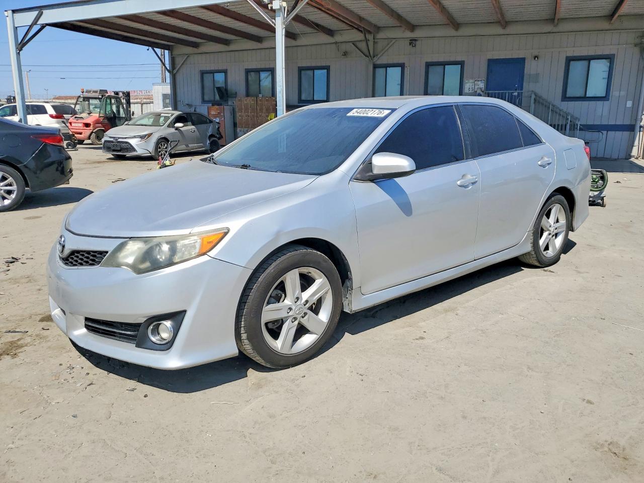 Salvage Toyota Camry Image