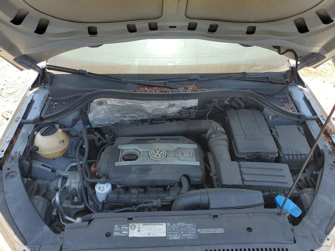 Volkswagen Tiguan S