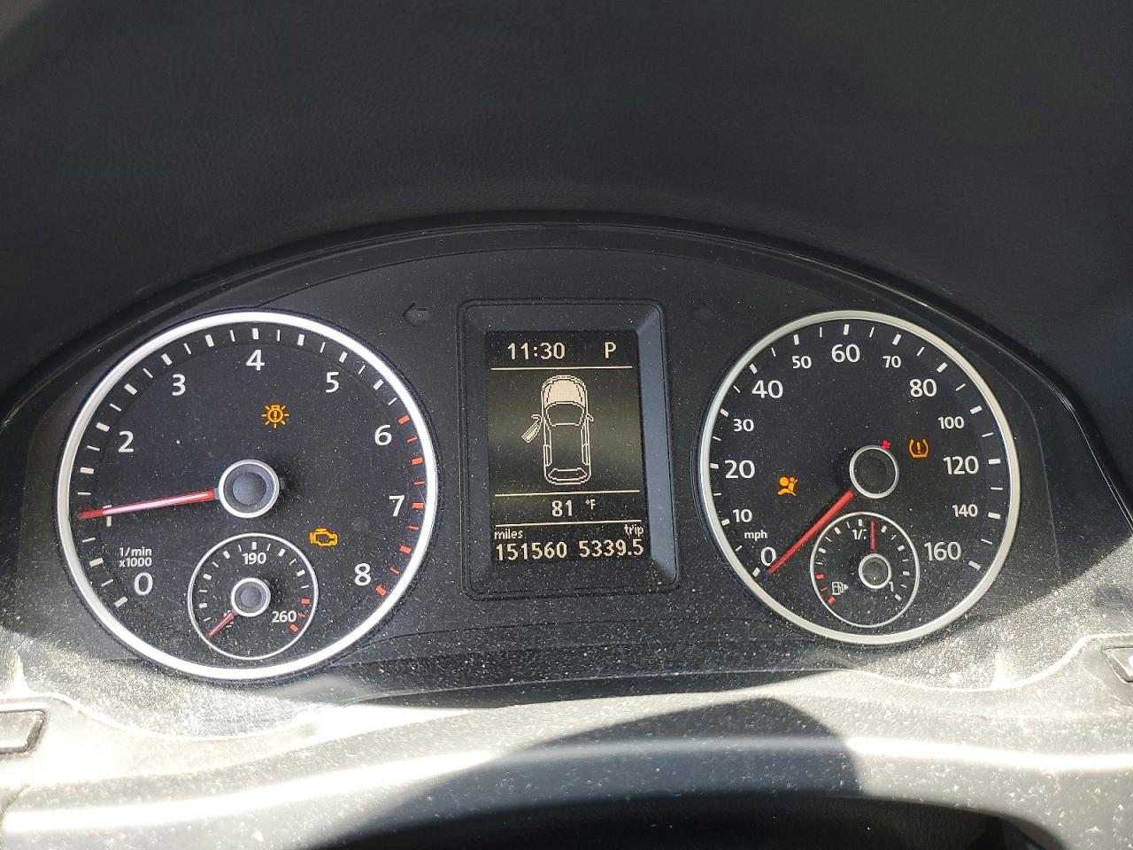 Volkswagen Tiguan S