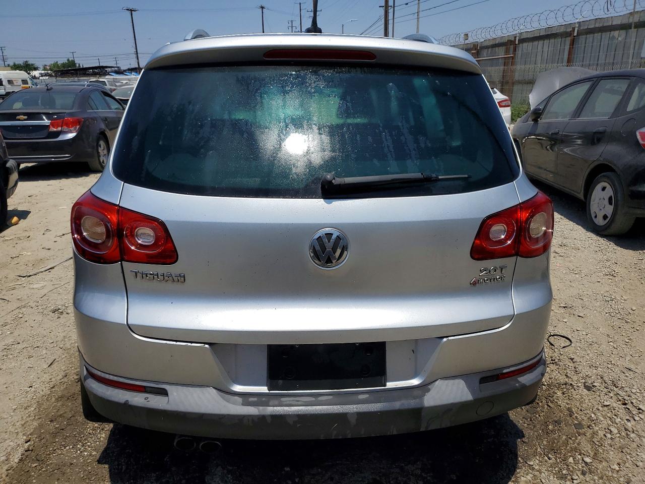 Volkswagen Tiguan S