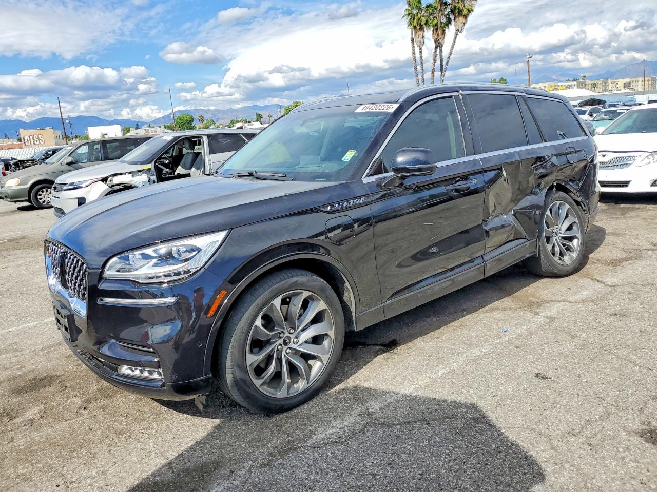 Salvage Lincoln Aviator Image