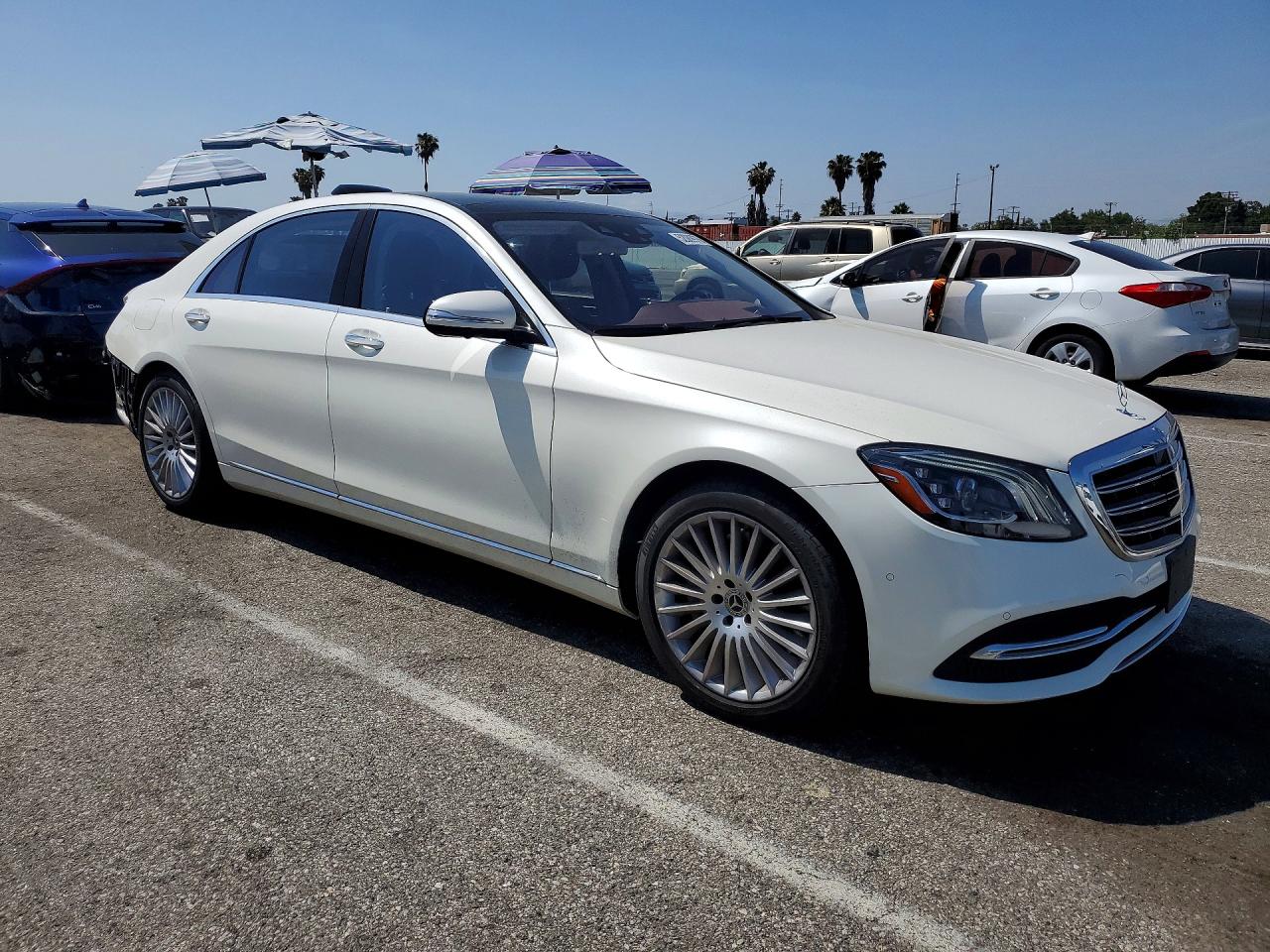Mercedes-Benz S-Class 560