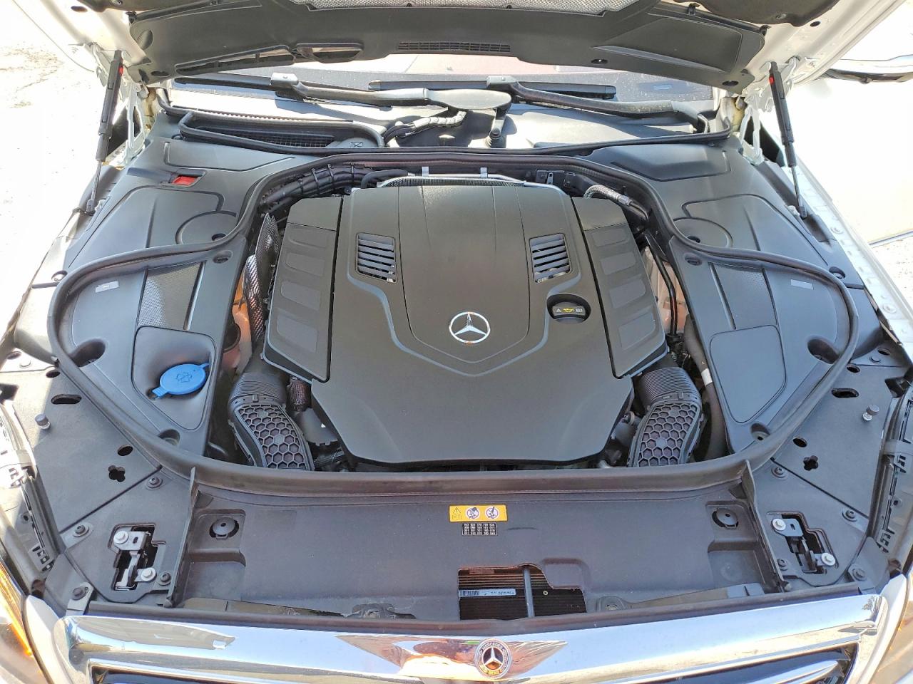 Mercedes-Benz S-Class 560