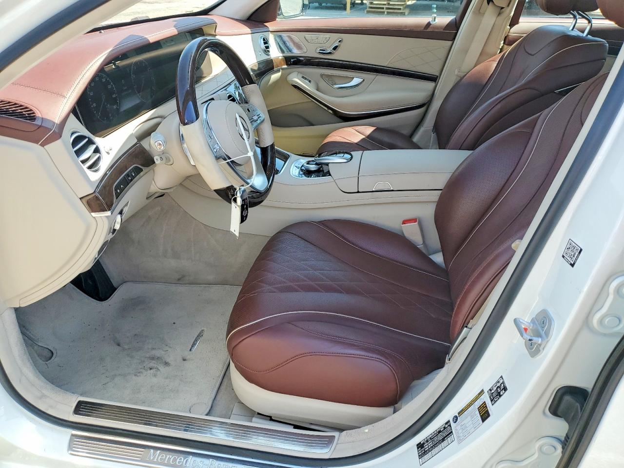 Mercedes-Benz S-Class 560