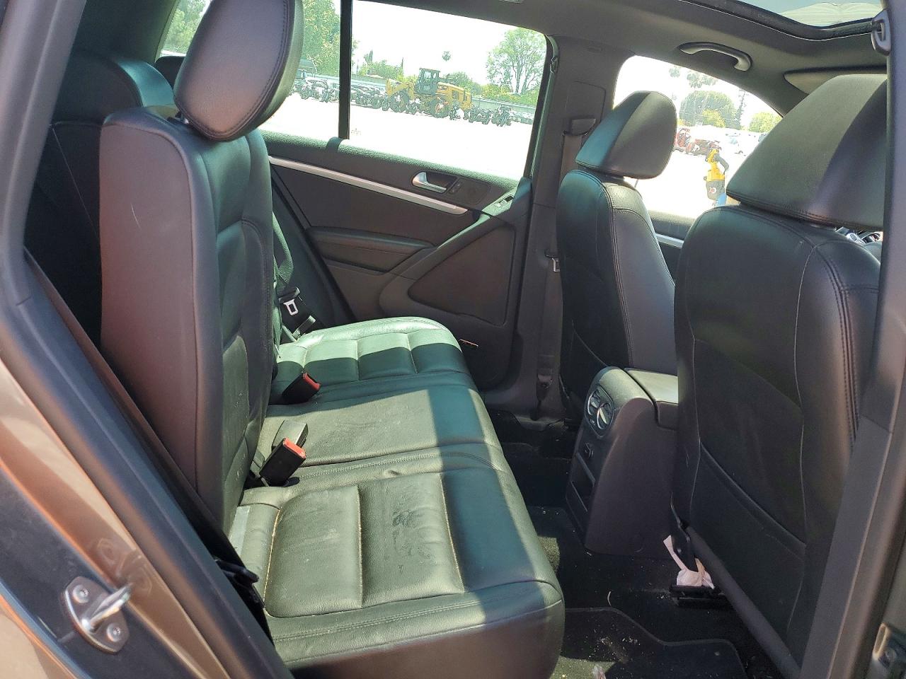 Volkswagen Tiguan S
