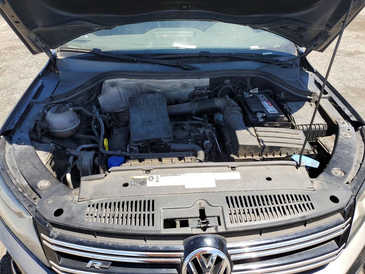 Volkswagen Tiguan S