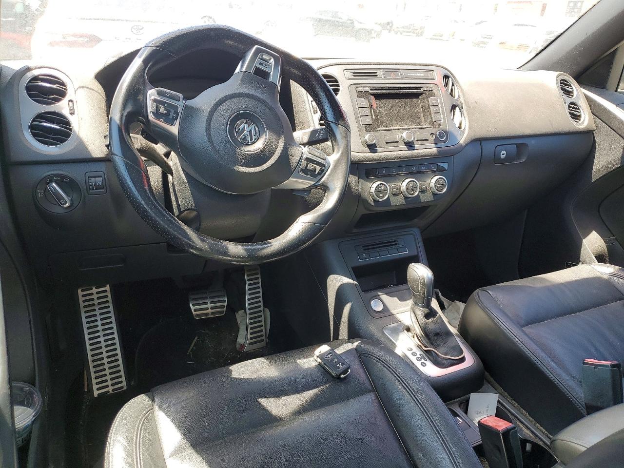 Volkswagen Tiguan S