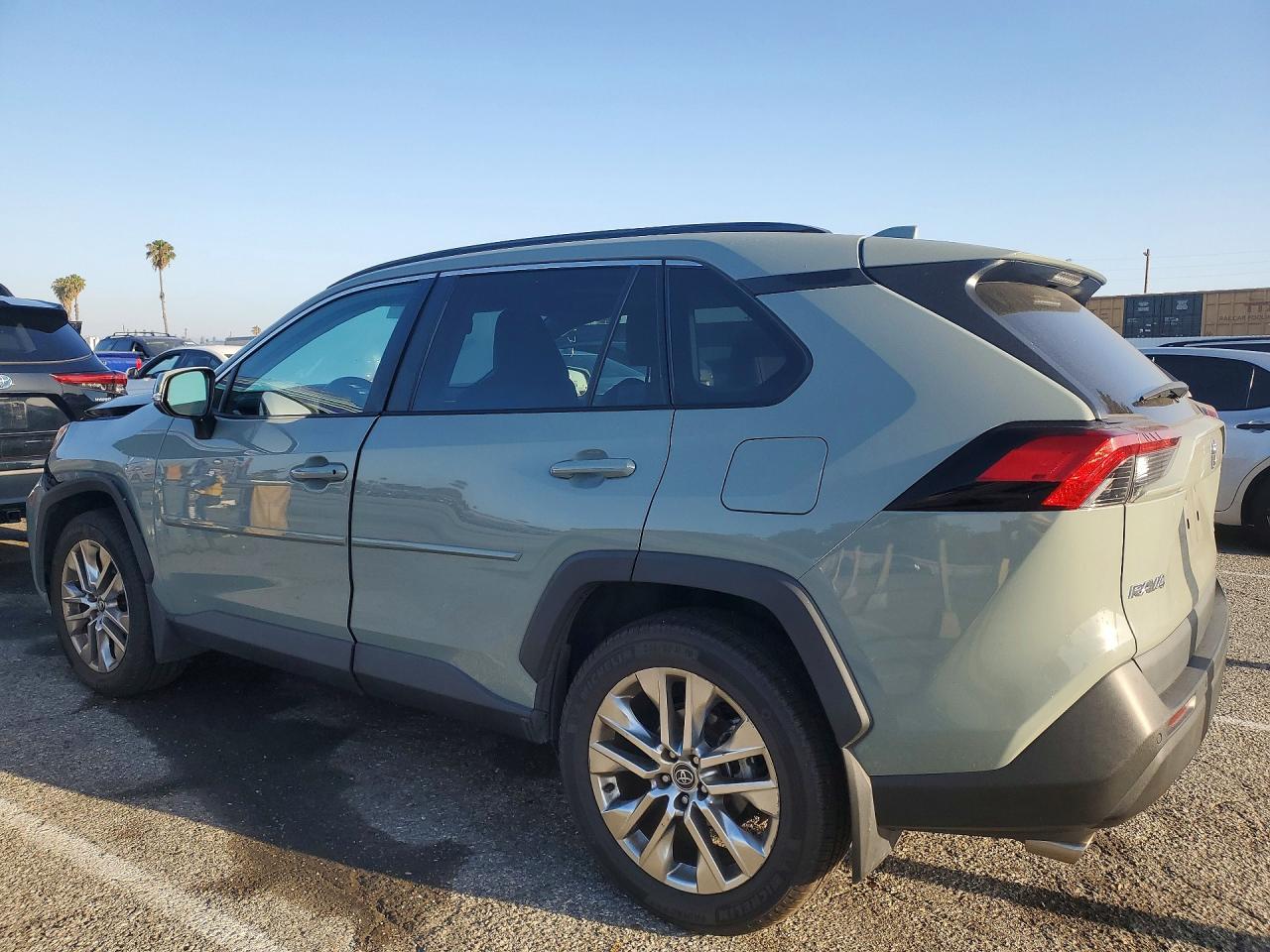 Toyota RAV4 Xle Premium