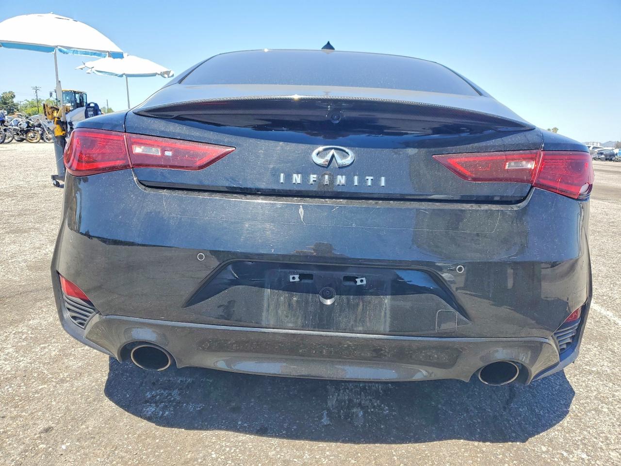 INFINITI Q60 Luxe