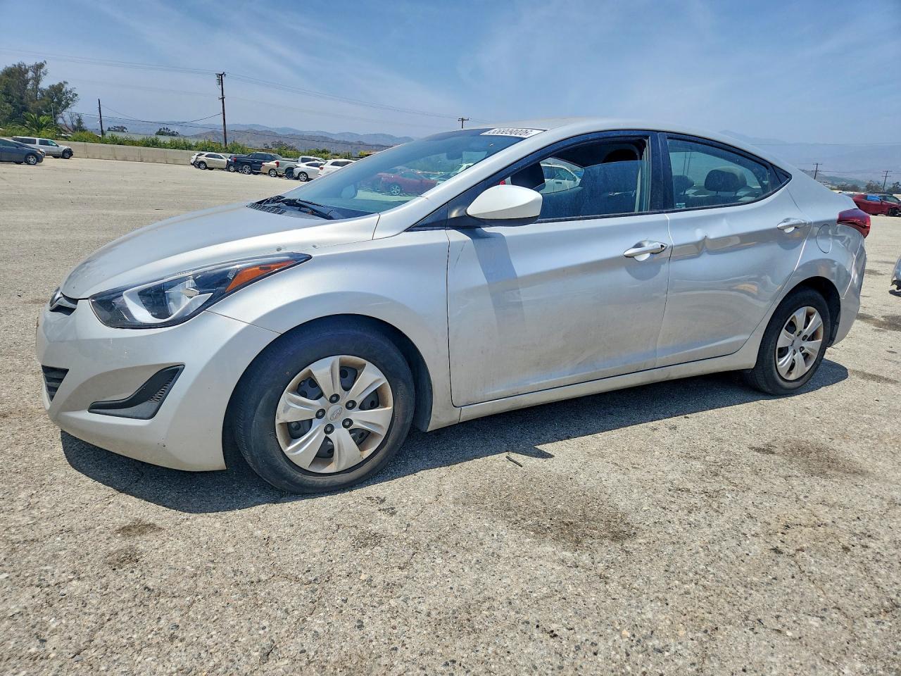Salvage Hyundai ELANTRA Image
