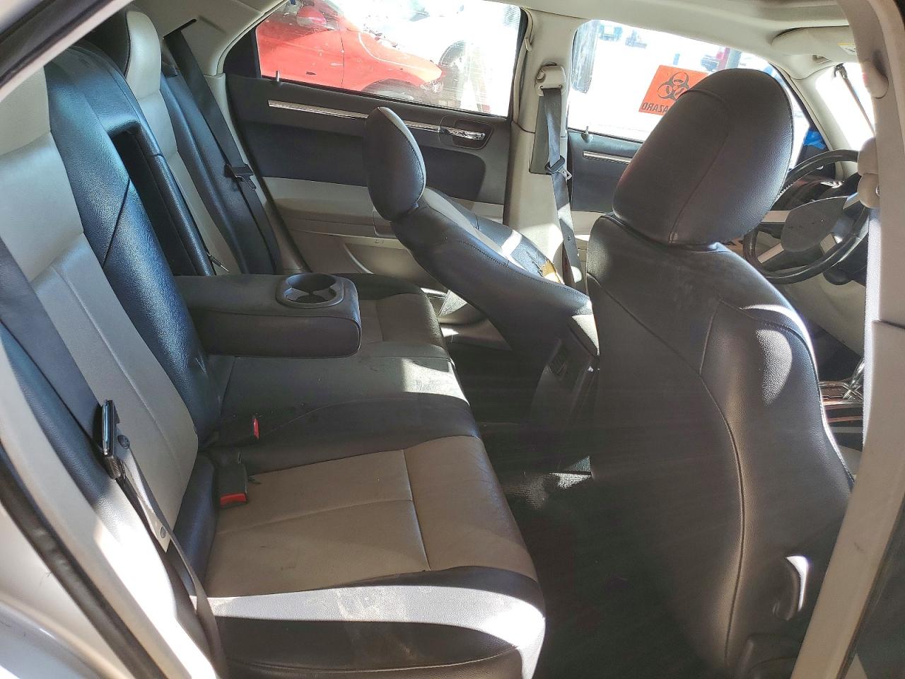 Chrysler 300 Touring