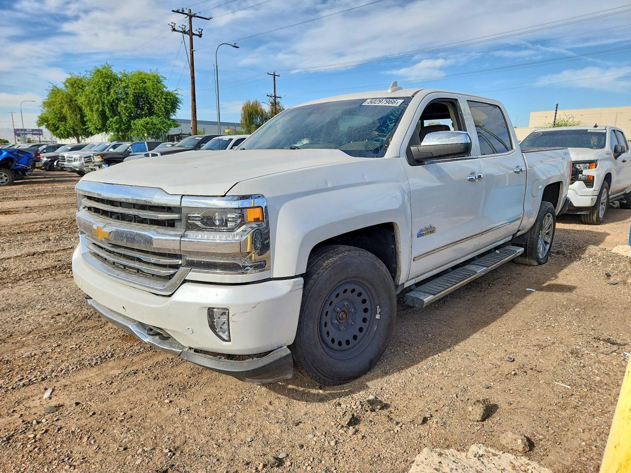 Salvage Chevrolet Silverado Image