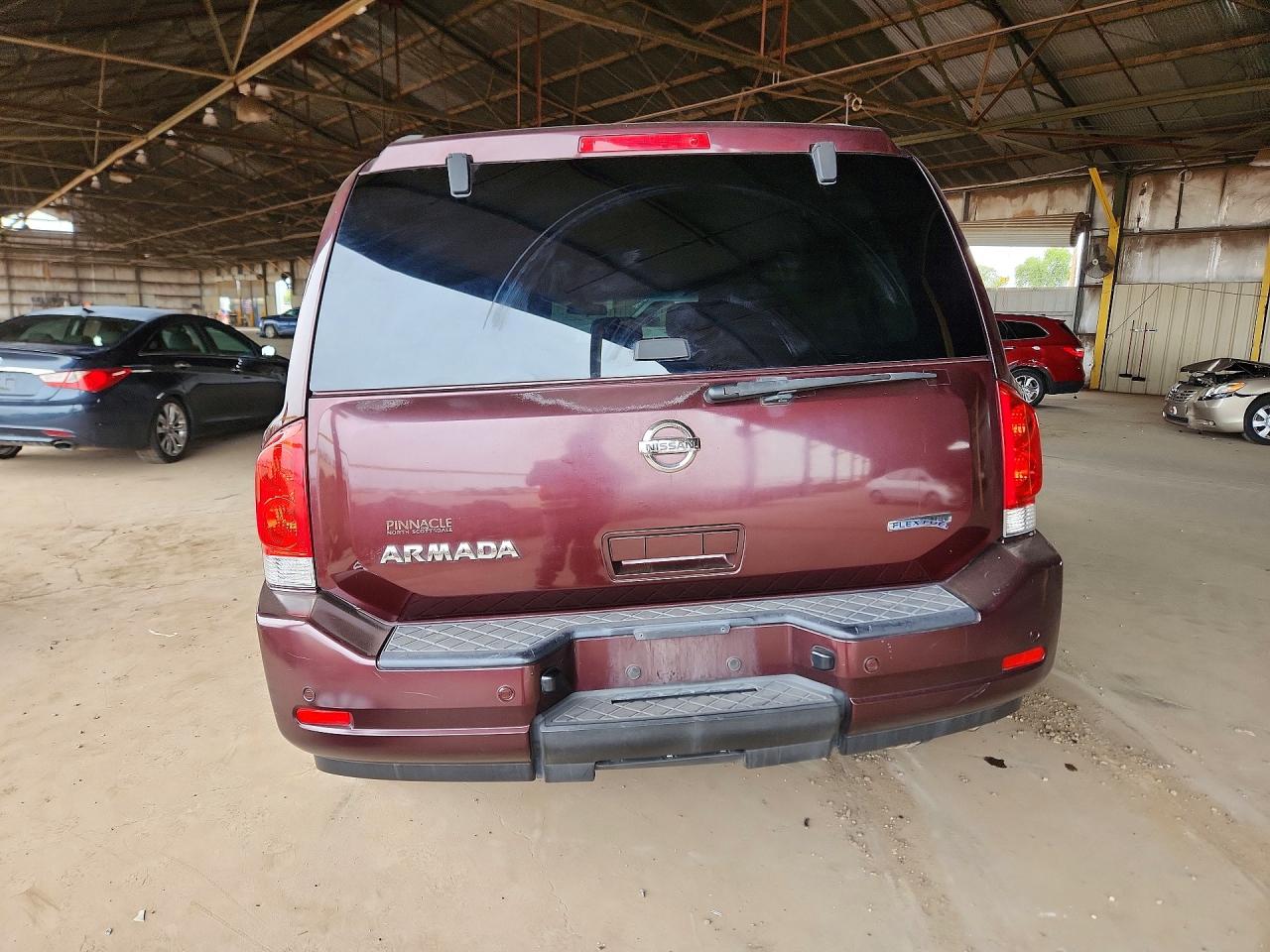 Nissan Armada Sv