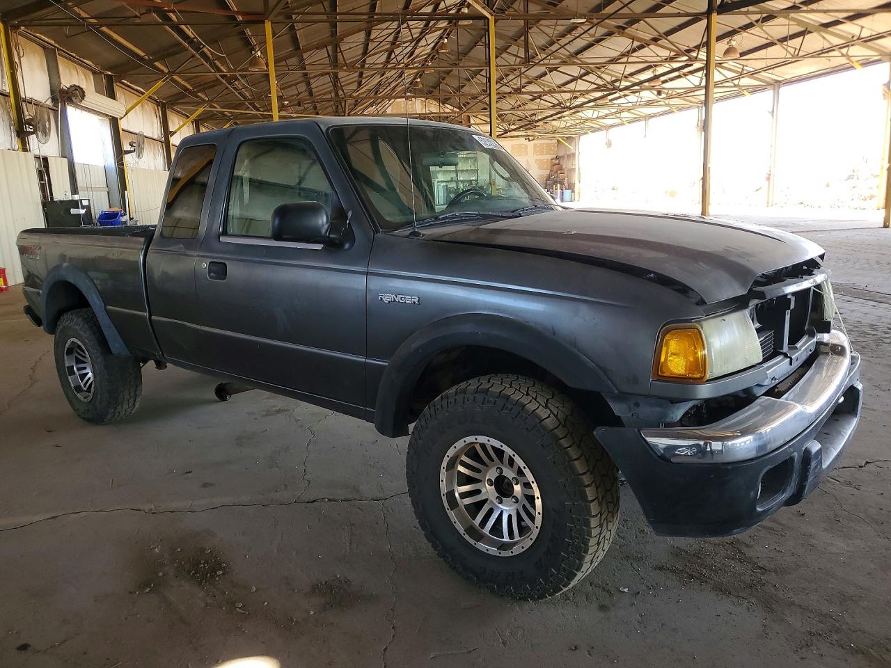 Ford Ranger Super Cab